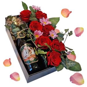 Cos cu flori personalizat